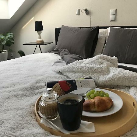 Apartament "Warszawa" エクステリア 写真