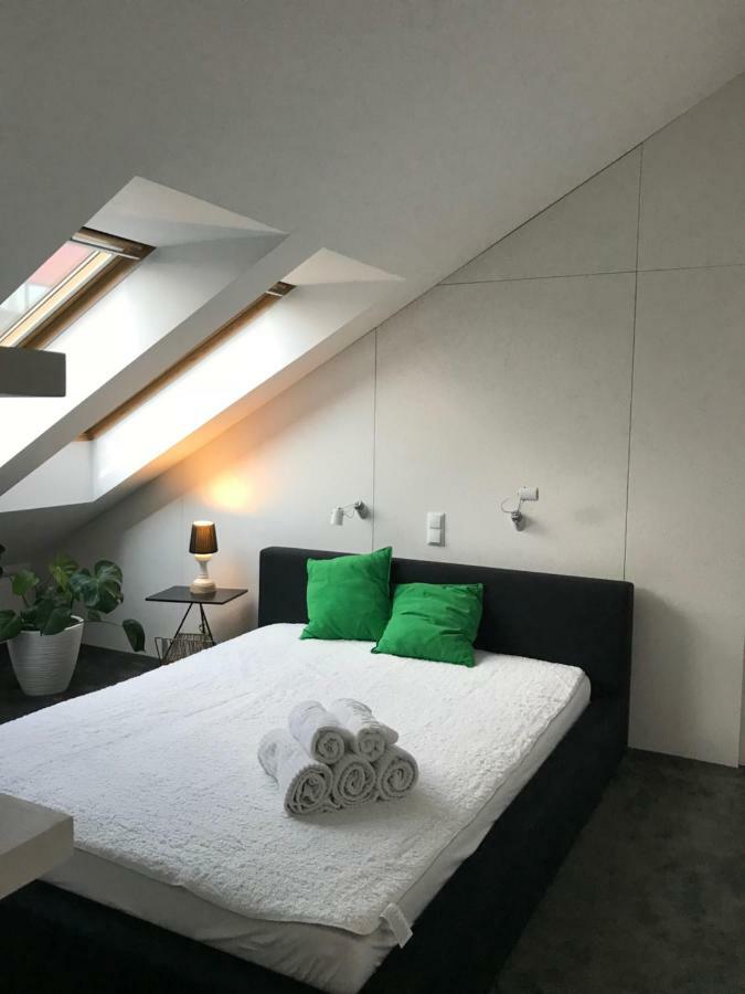 Apartament "Warszawa" エクステリア 写真