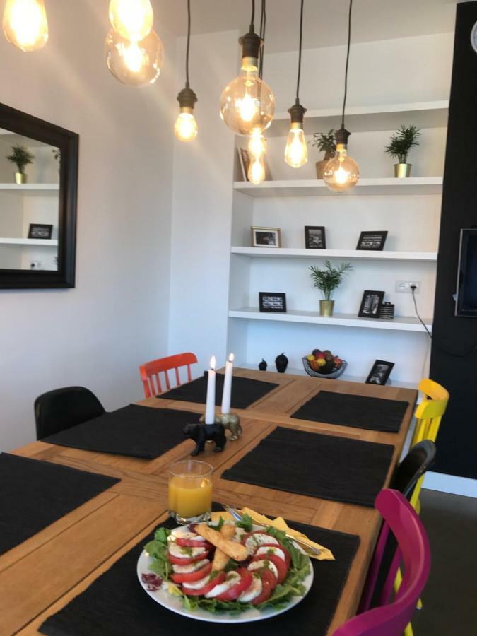 Apartament "Warszawa" エクステリア 写真
