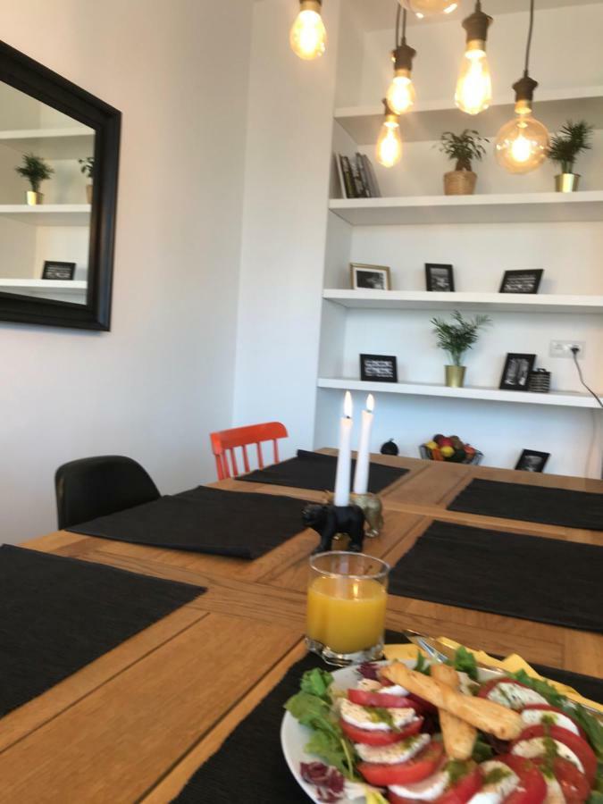 Apartament "Warszawa" エクステリア 写真